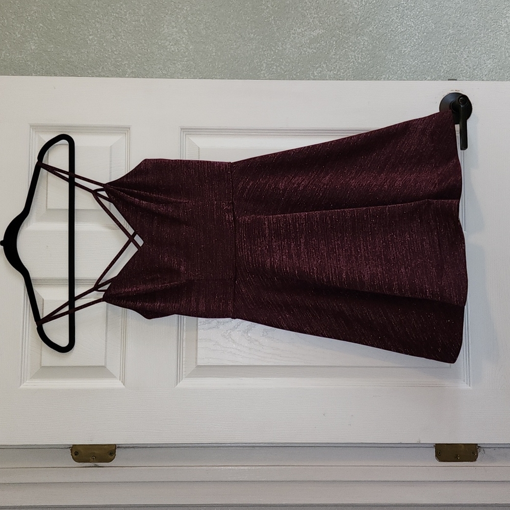 I.N. Burgundy  special Occasion dress  Sz Med Mini dress - Picture 3 of 10